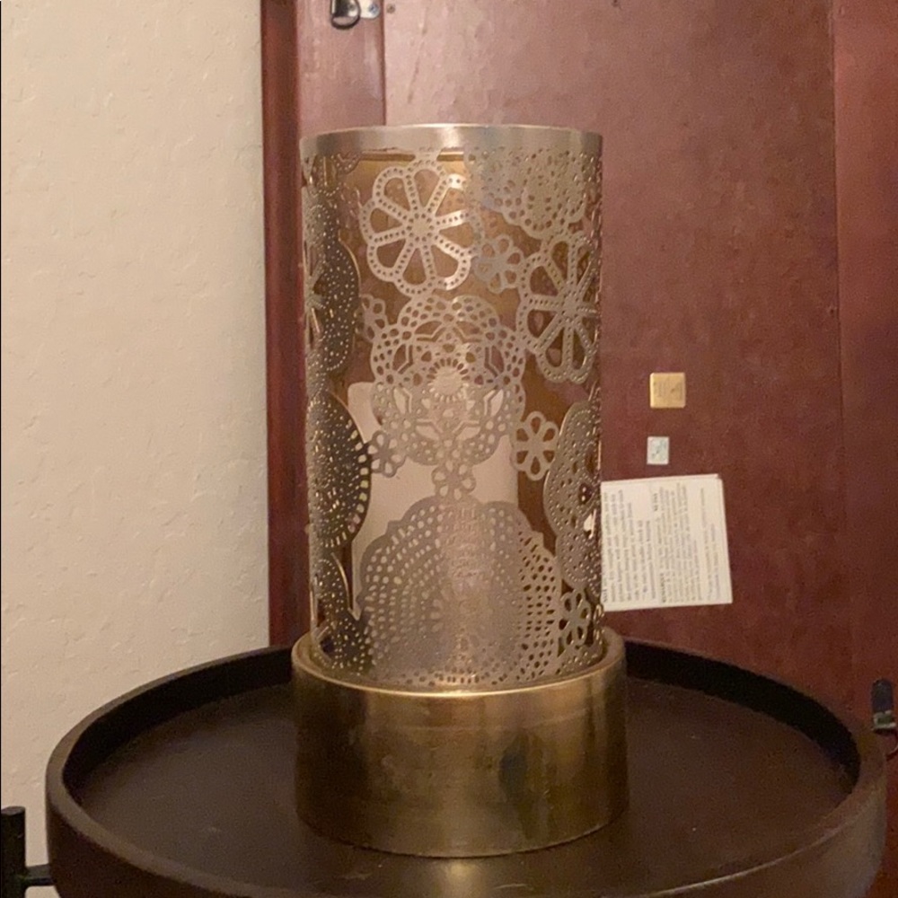 Candle holder